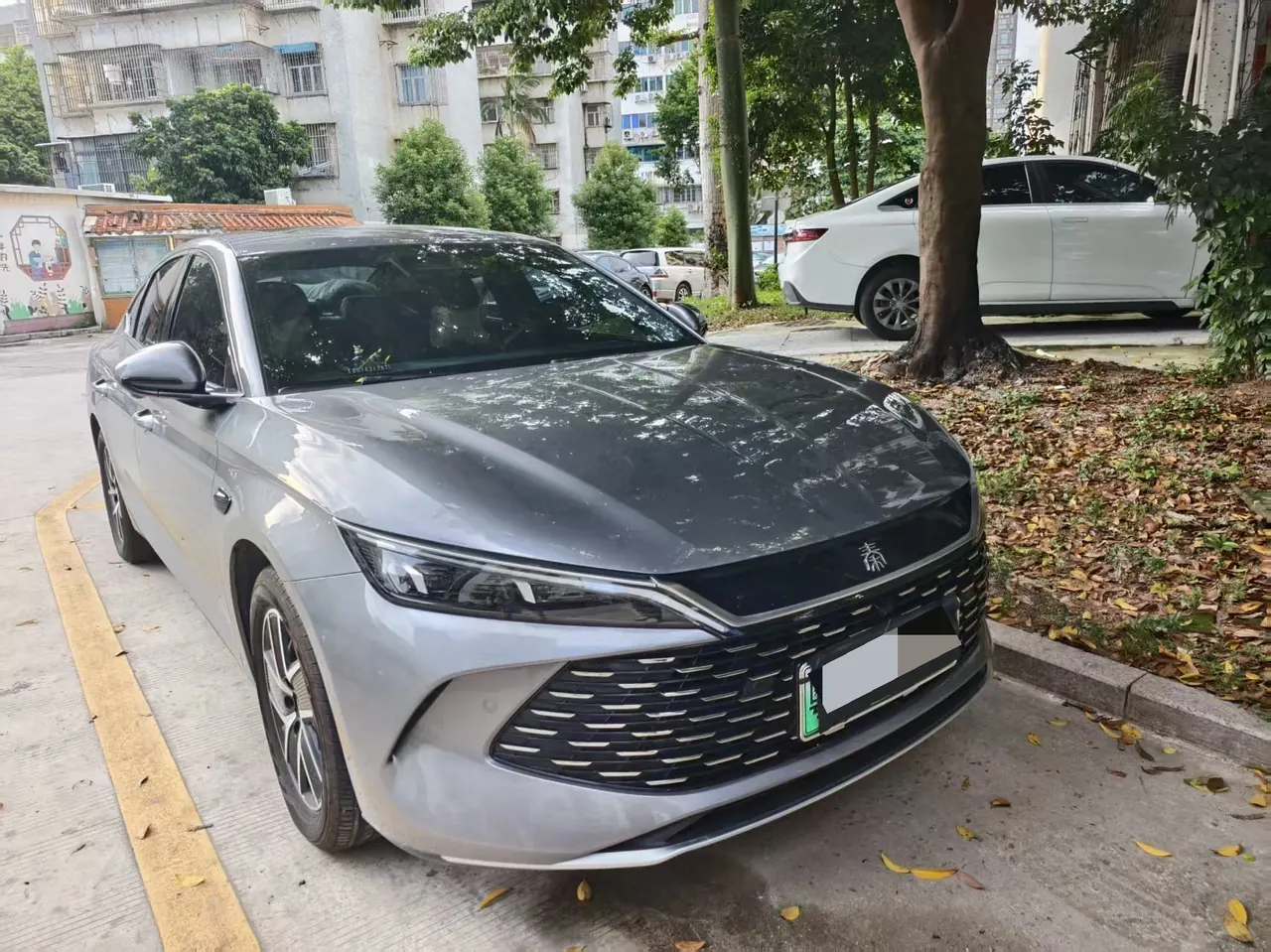 BYD 2025 Qin L DM-i 1.5 stepless smart driving version 120KM Exceed automatic gear 3