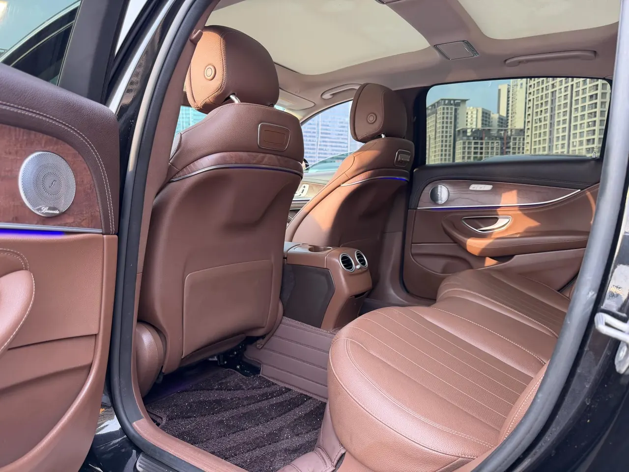 Mercedes Benz E-Class 2020 E 300 L 2.0T Fashion Automatic Gear 4