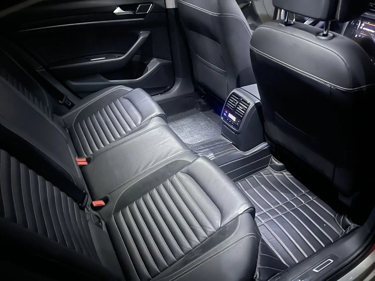 Volkswagen 2020 Magotan 2.0TSI 330TSI Leading Automatic 4