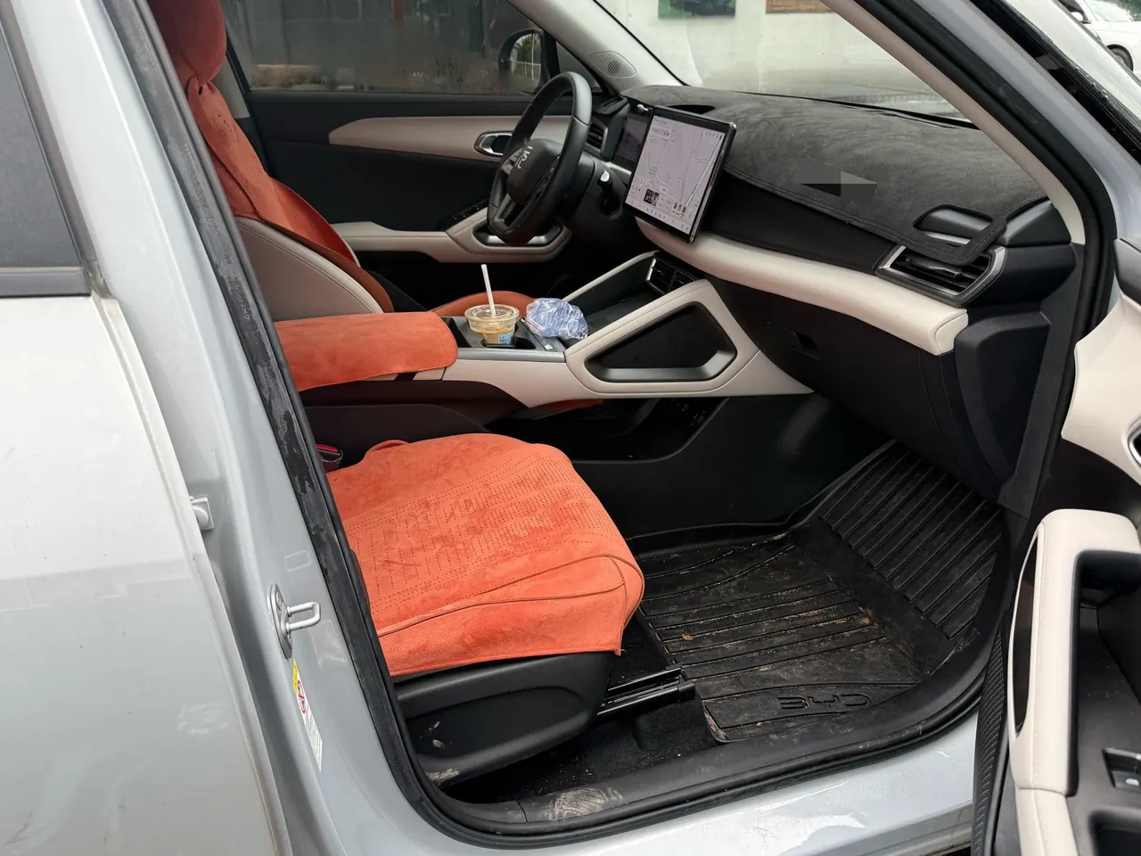 BYD 2025 Yuan UP Smart Driving 401KM Leading Automatic Gear 9