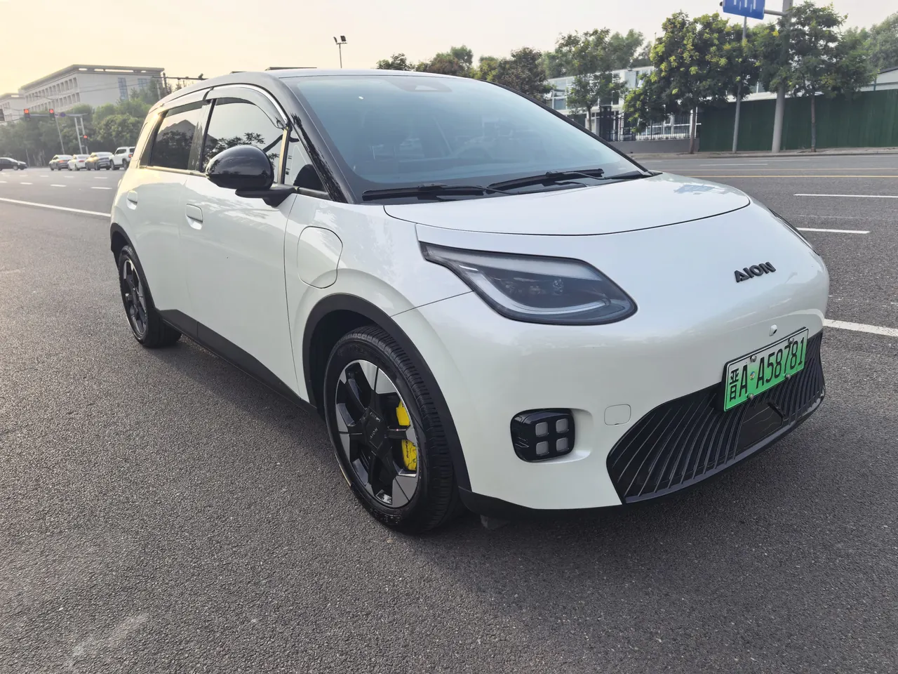 GAC Aion 2025 AION UT 420 Smart Edition Automatic Gear 5