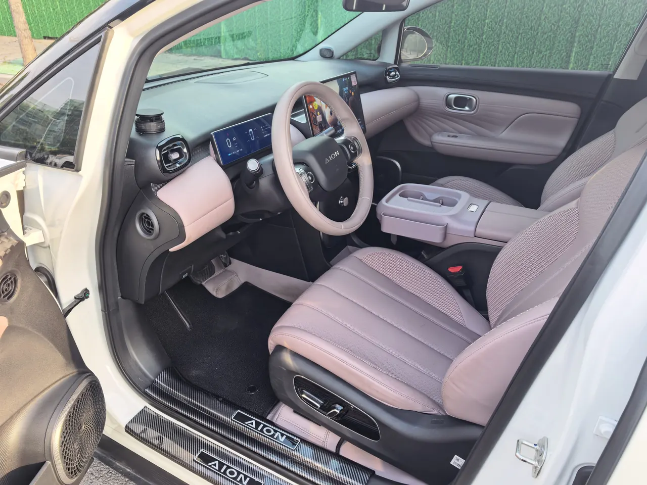 GAC Aion 2025 AION UT 420 Smart Edition Automatic Gear 7