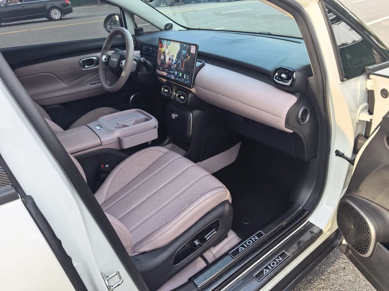 GAC Aion 2025 AION UT 420 Smart Edition Automatic Gear 8