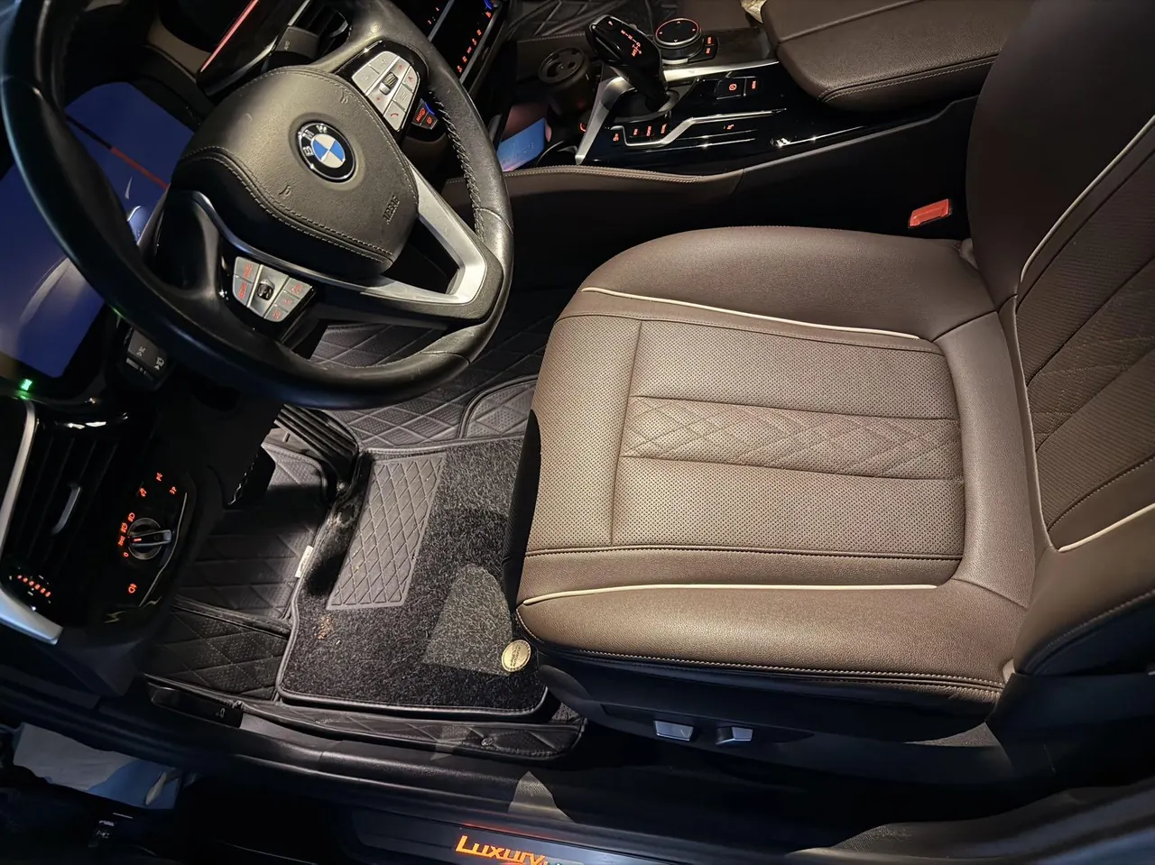 BMW 5 Series 2021 525Li 2.0T Luxury Suit Automatic Gear 4