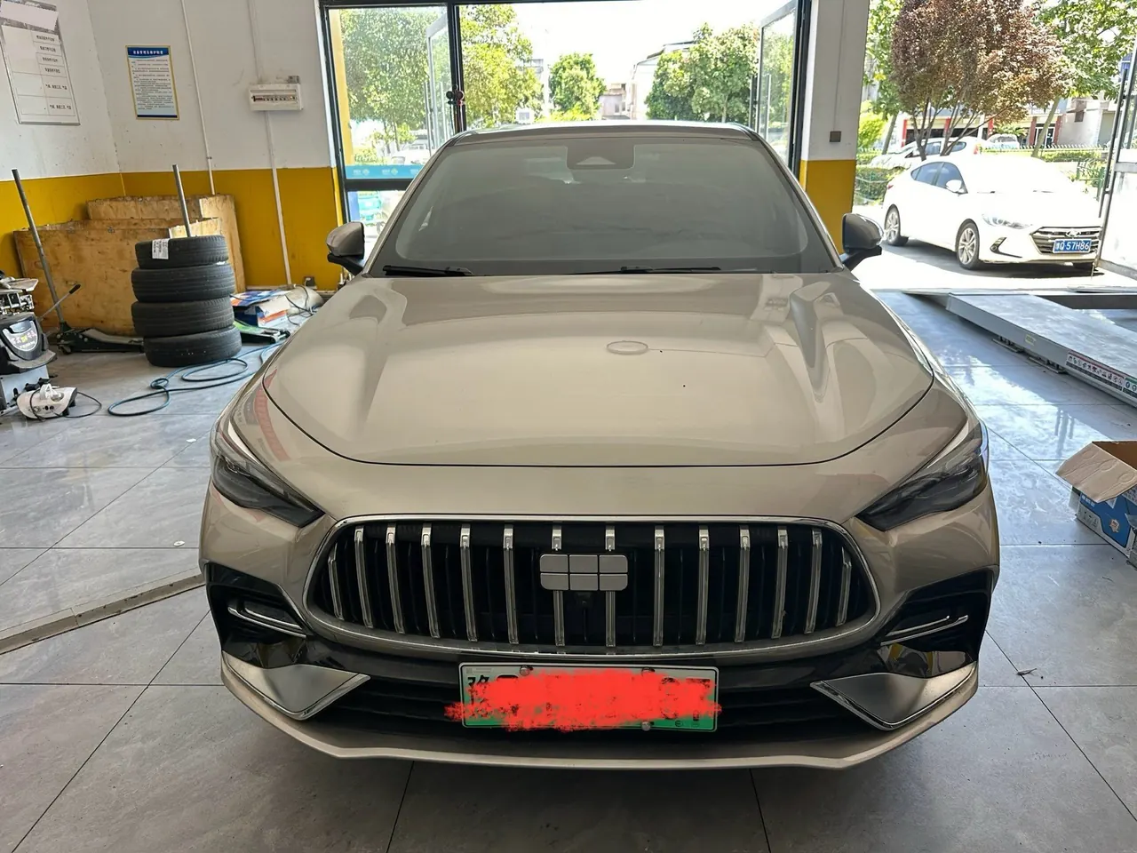 Geely Galaxy 2025 xingyao 6 EM-i 1.5 125km exploration version automatic gear 2