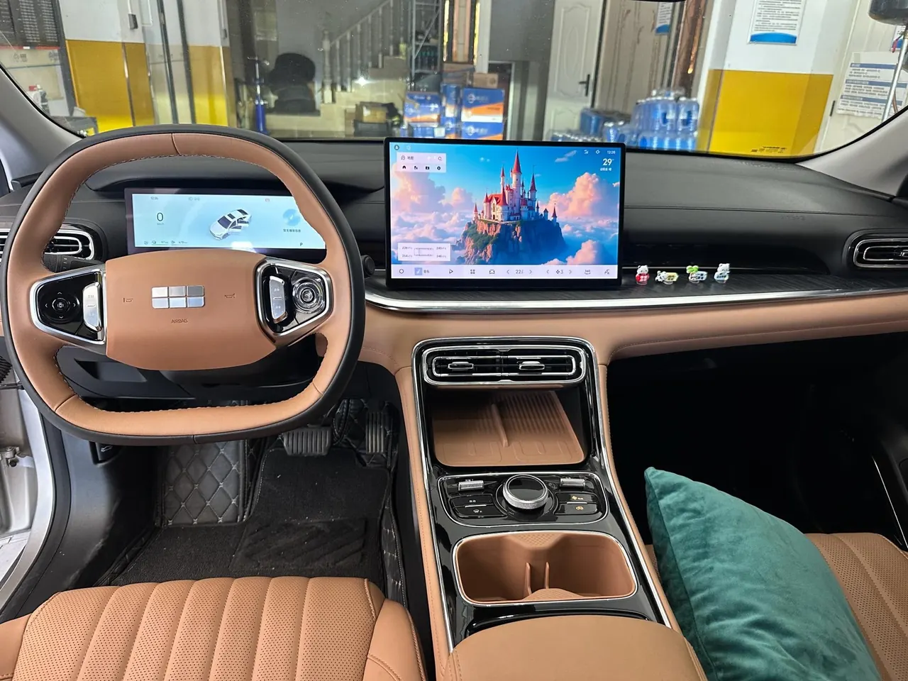 Geely Galaxy 2025 xingyao 6 EM-i 1.5 125km exploration version automatic gear 8