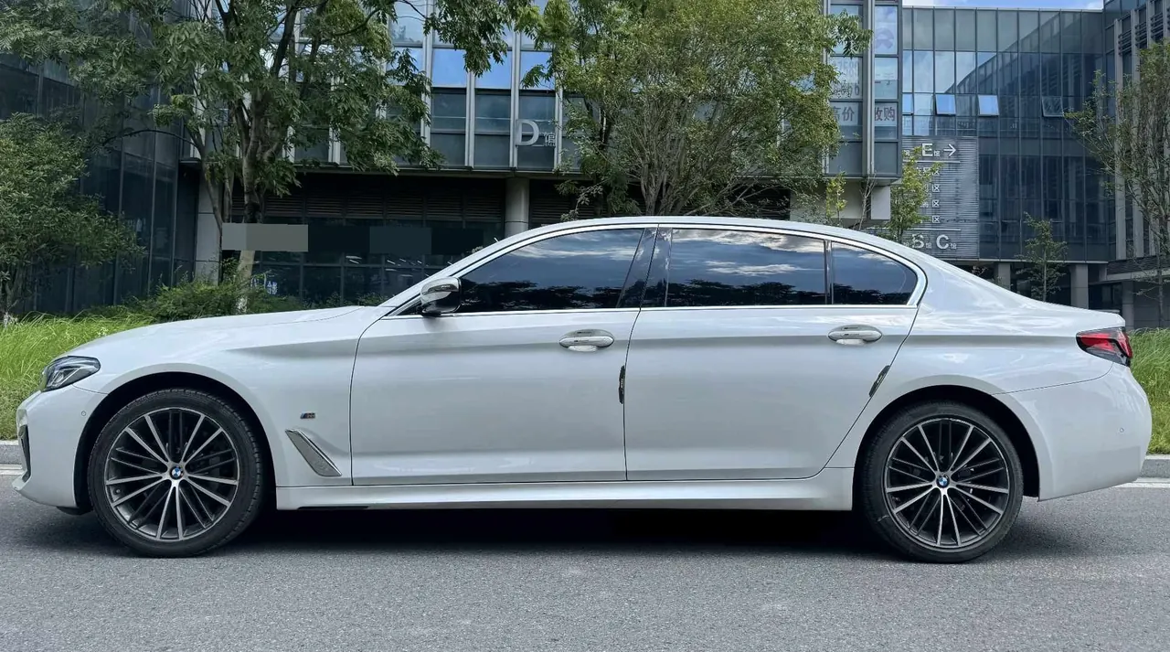 BMW 5 Series 2021 530Li 2.0T Leading M Sports Suit Automatic Gear 6