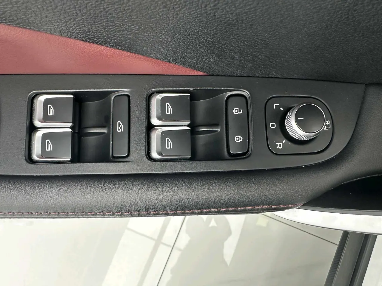 Geely 2021 Plantronics 1.4T Diamond Edition Automatic Gear 12