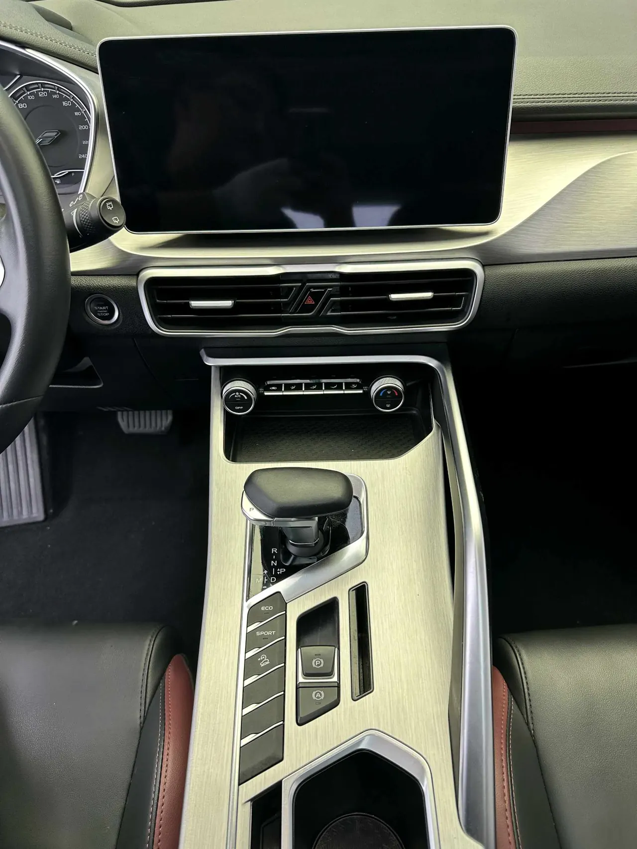 Geely 2021 Plantronics 1.4T Diamond Edition Automatic Gear 15