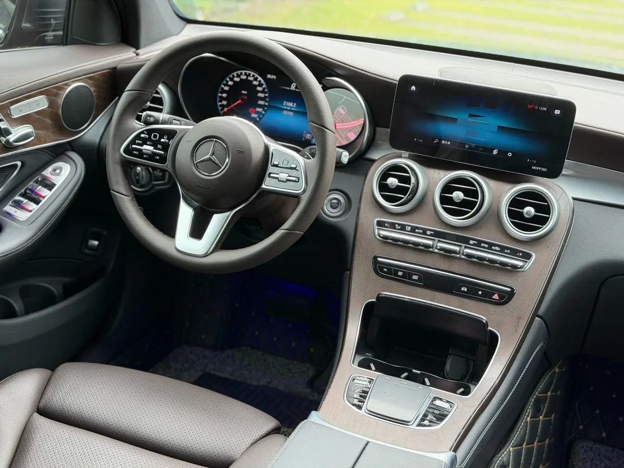 Mercedes Benz 2020 GLC 260 L 4MATIC 2.0T Luxury (Modified) Automatic Gear 10
