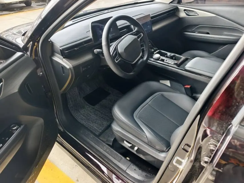 BaoJun 2025 models enjoy 1.5T 140km standard automatic gear 3