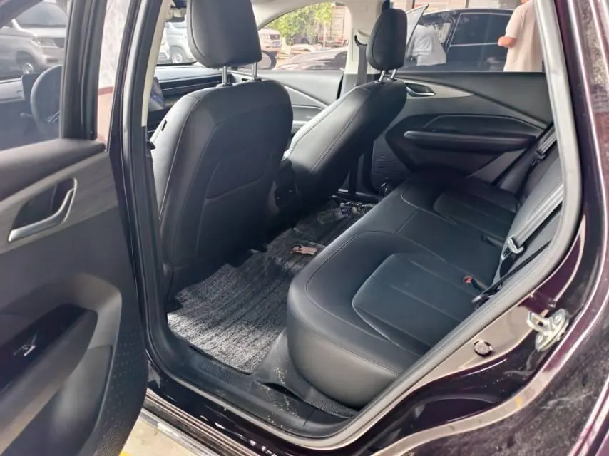 BaoJun 2025 models enjoy 1.5T 140km standard automatic gear 4