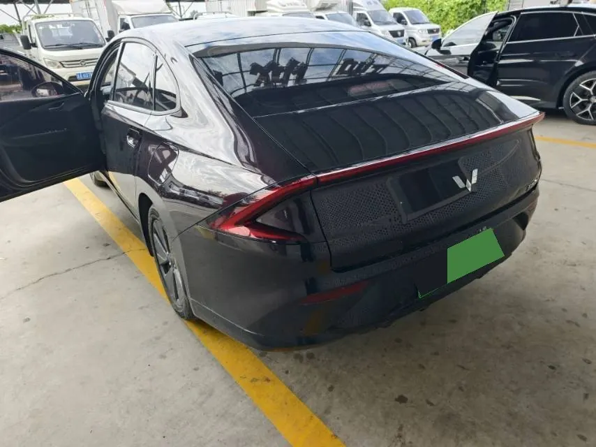 BaoJun 2025 models enjoy 1.5T 140km standard automatic gear 5