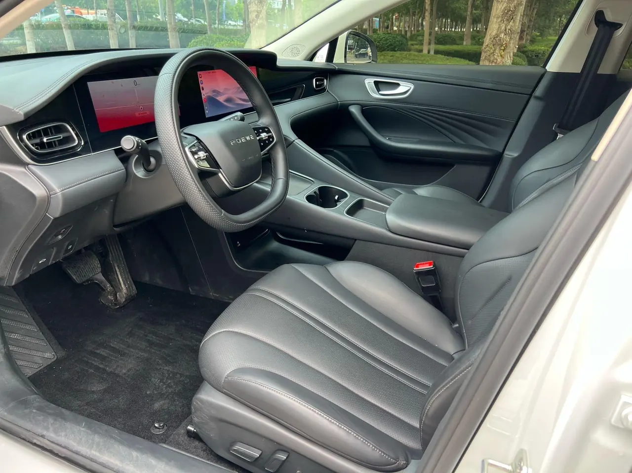 Roewe 2025 D7 DMH 1.5 World Championship Edition Automatic Gear 4