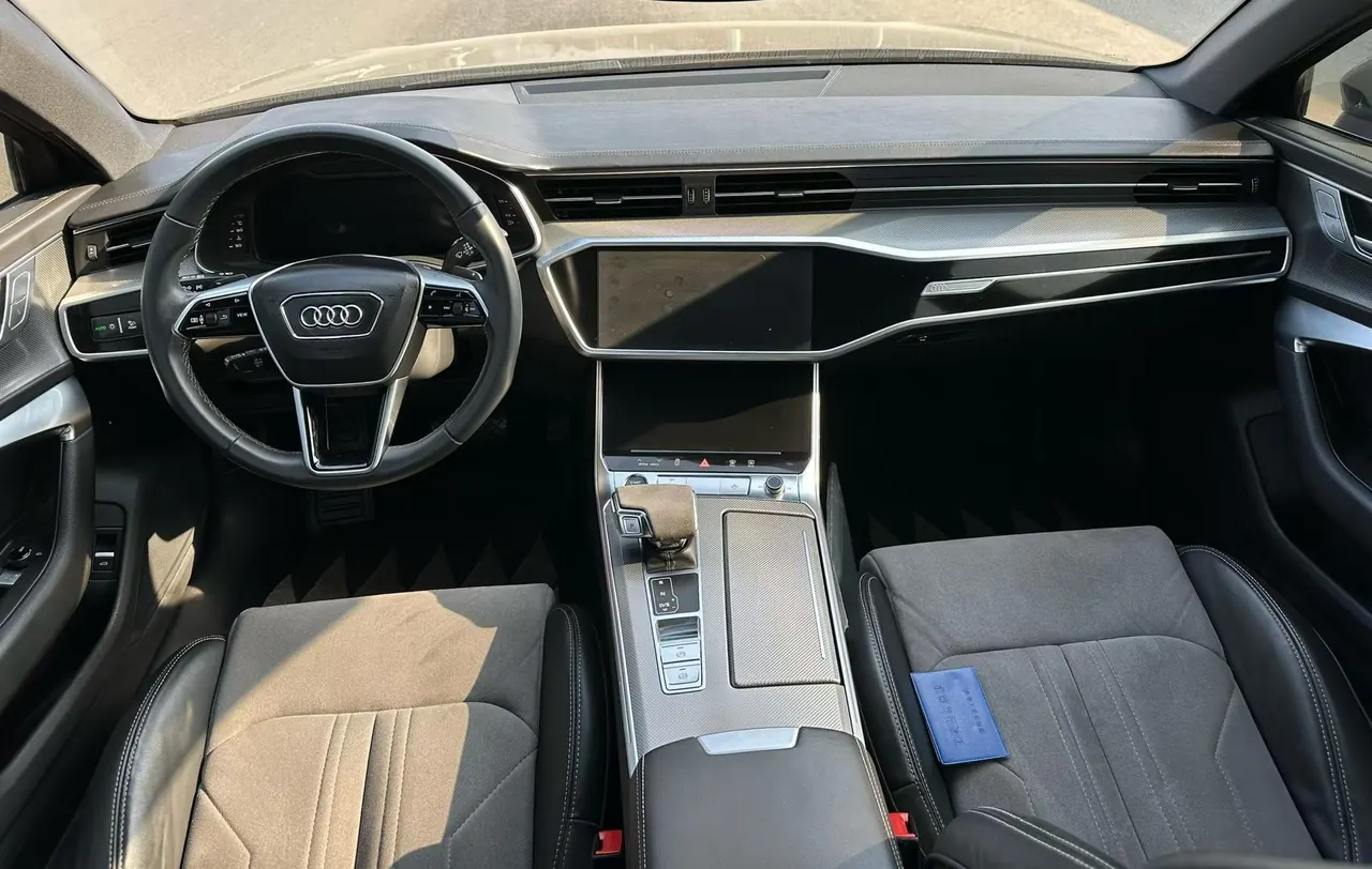 Audi 2024 A6L 2.0TFSI 45TFSI Selected Dynamic Automatic 3
