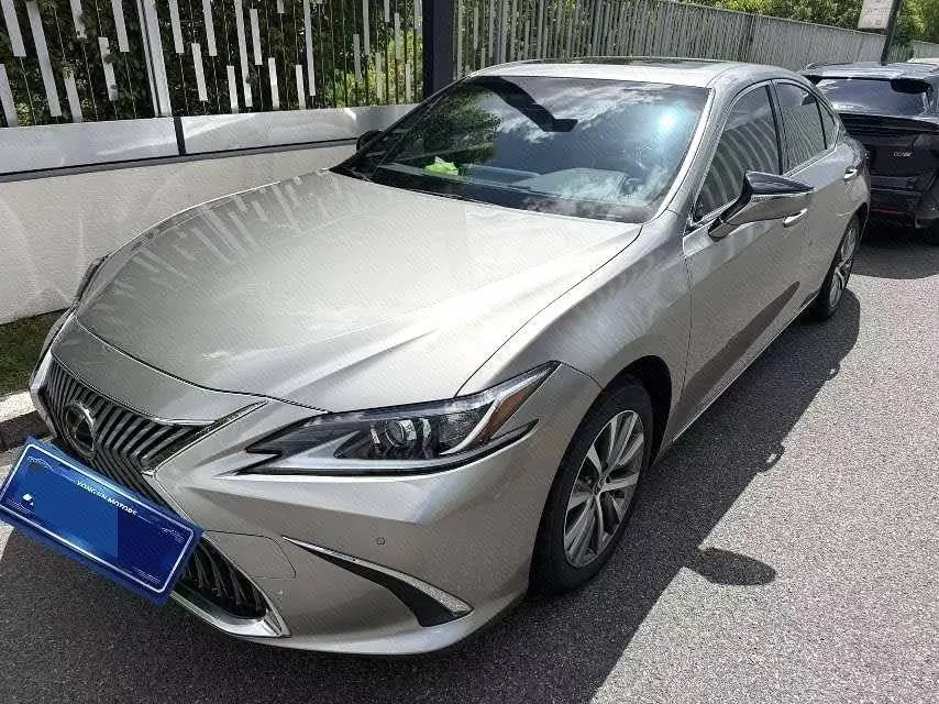 Open image lightbox: Lexus ES (Imported) 2020 ES200 2.0 Stepless Premium Edition Automatic Gear