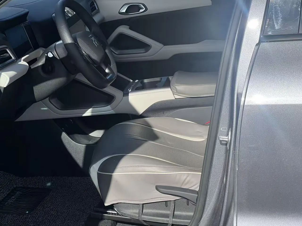 BYD 2025 Yuan UP Smart Driving 401KM Vital Automatic Gear 7