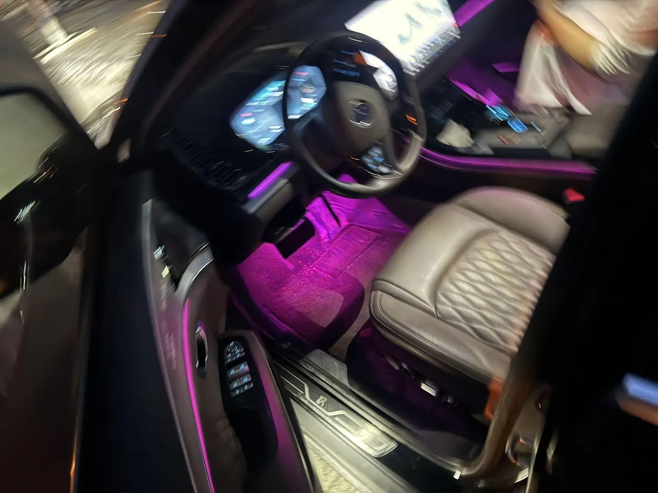 BYD 2024 Han DM-i 1.5T stepless glory version 121KM noble automatic gear 3