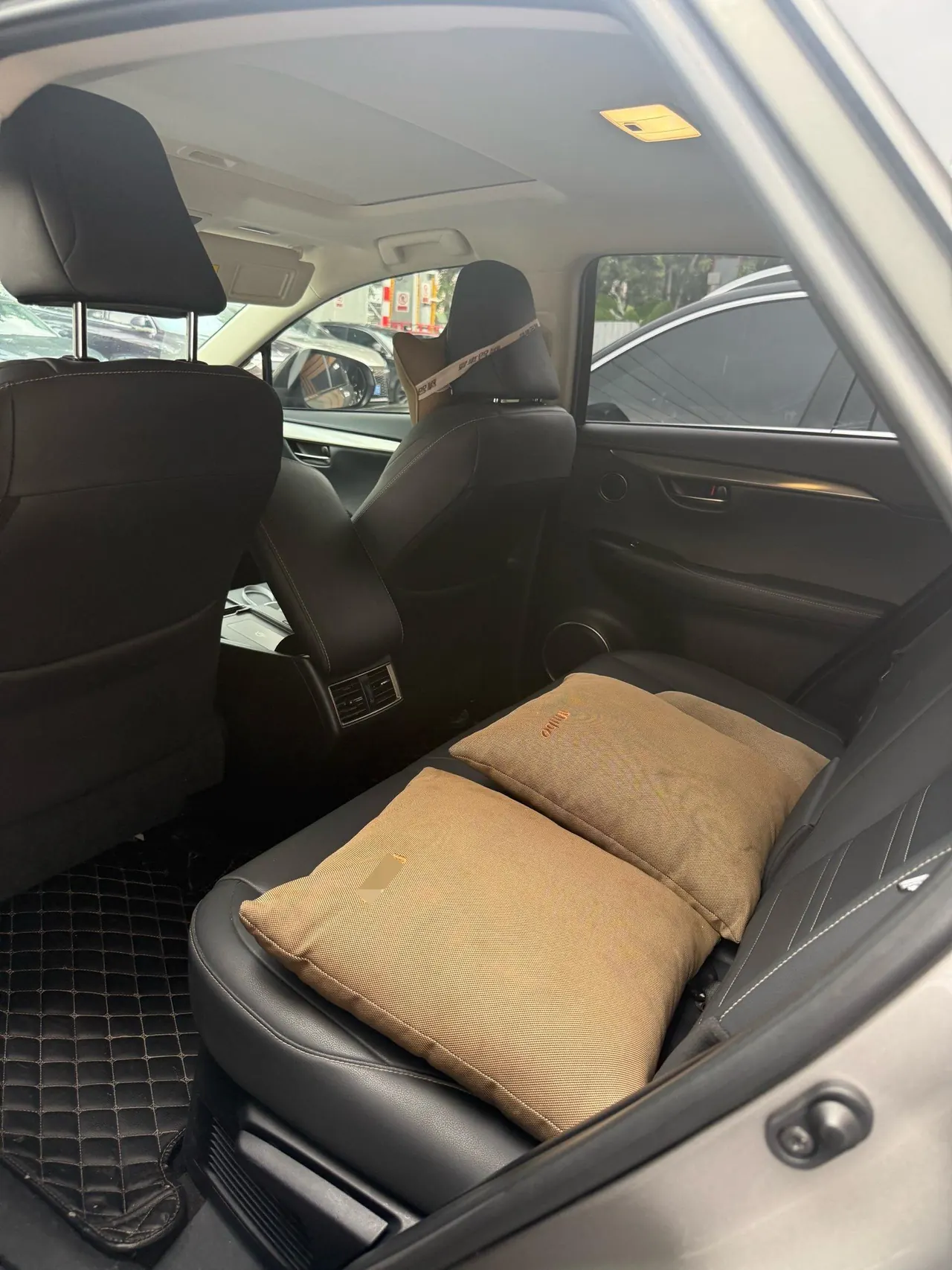 Lexus NX (Imported) 2020 NX300h 2.5 Stepless Front Edition Automatic Gear 5