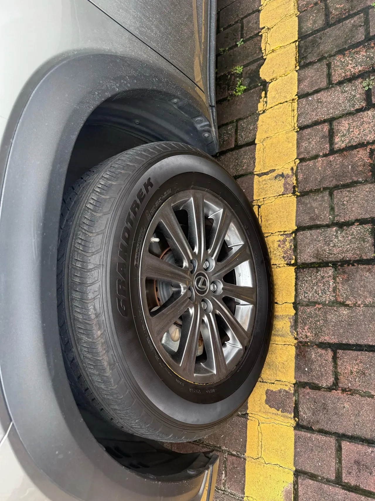 Lexus NX (Imported) 2020 NX300h 2.5 Stepless Front Edition Automatic Gear 6