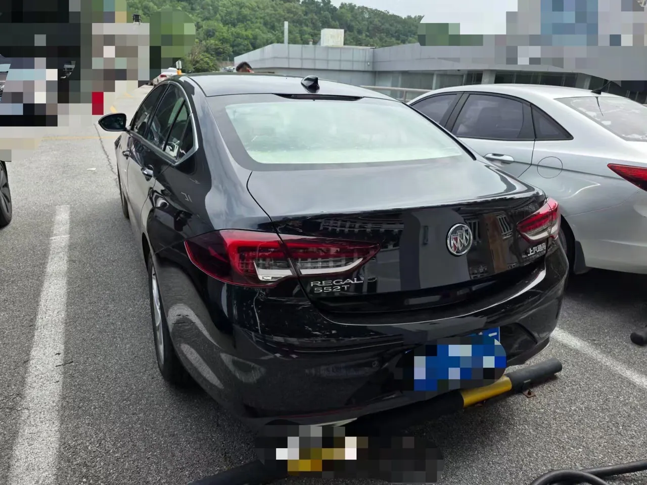 Buick 2020 Regal 1.5T 552T Elite Automatic Gear 4