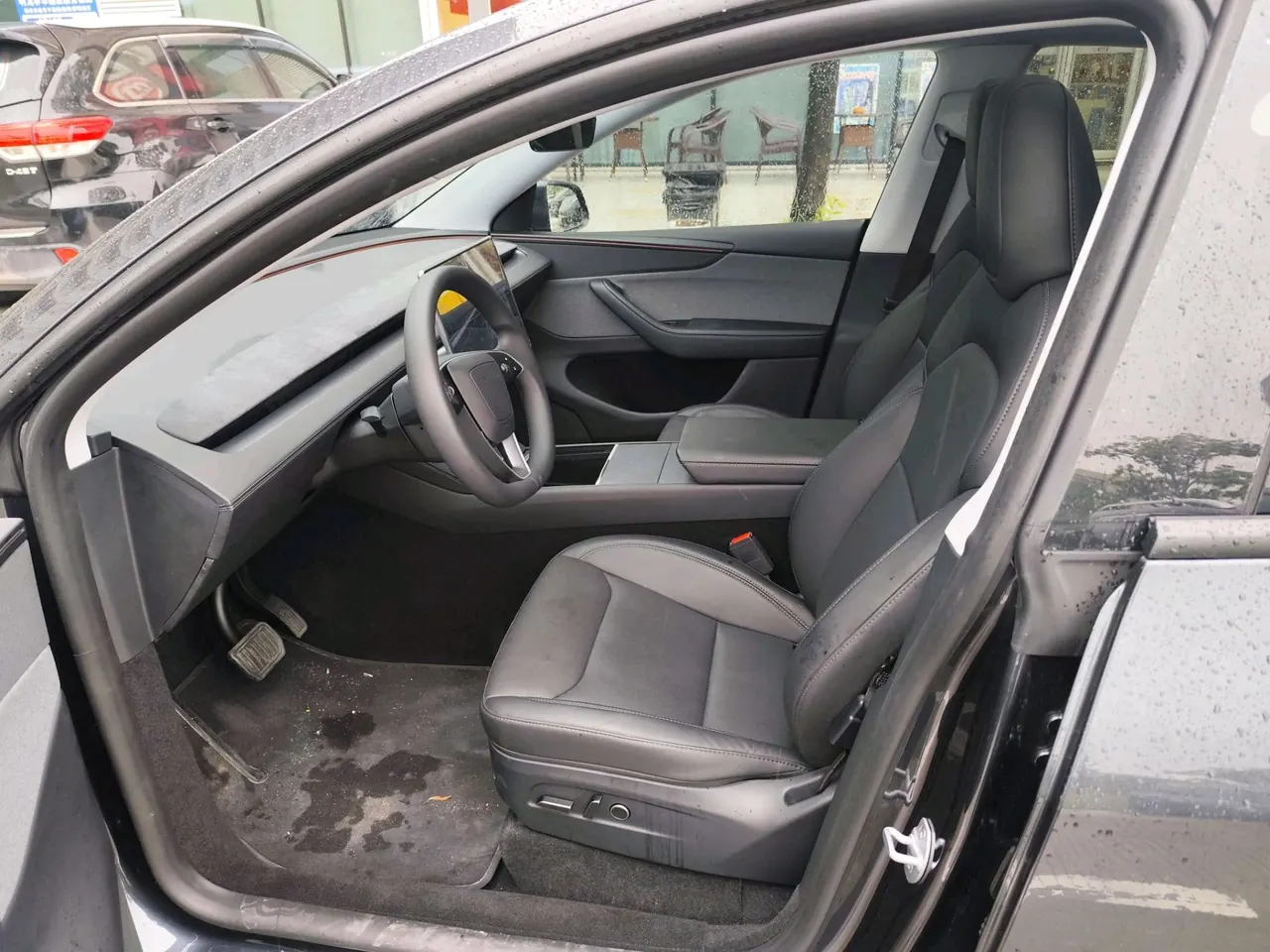 Tesla 2025 Model Y Rear Wheel Drive First Edition Automatic Transmission 4