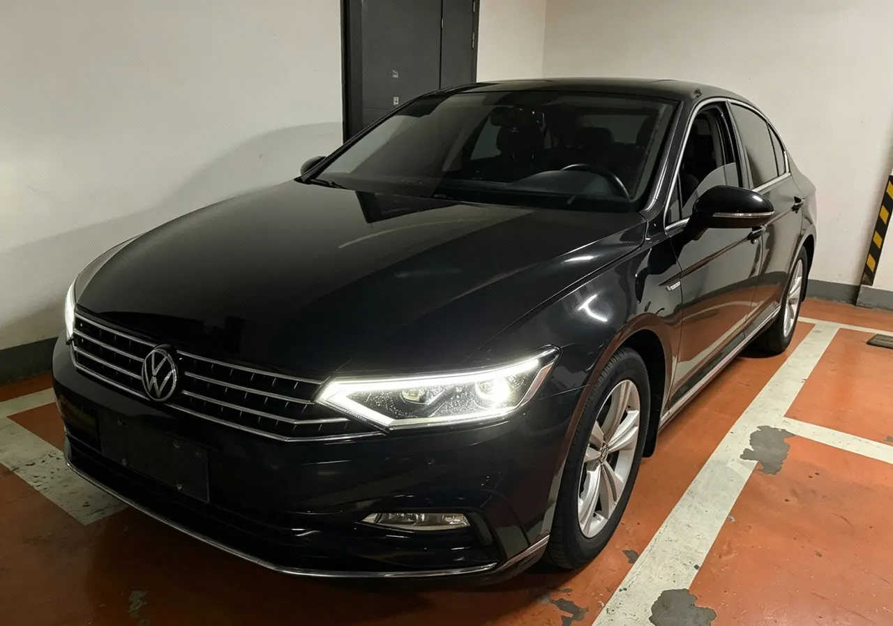 打开图片灯箱:Volkswagen 2024 Magotan 1.4TSI 280TSI 2 million Comfortable Automatic Gear