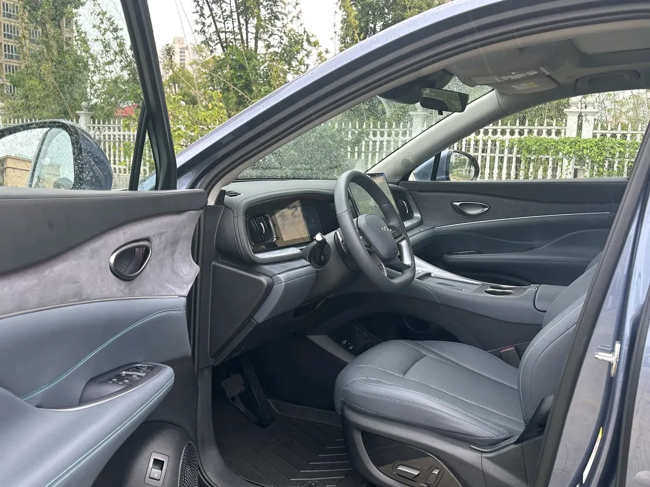BYD 2025 Sea Lion 07 DM-i 1.5T Stepless 150 Pilot Edition Automatic Gear 7