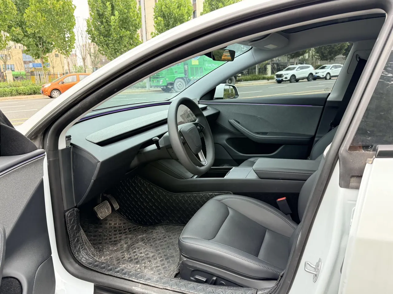 Tesla 2025 Model 3 Rear-Wheel-Drive Edition (facelift) Automatic Transmission 4