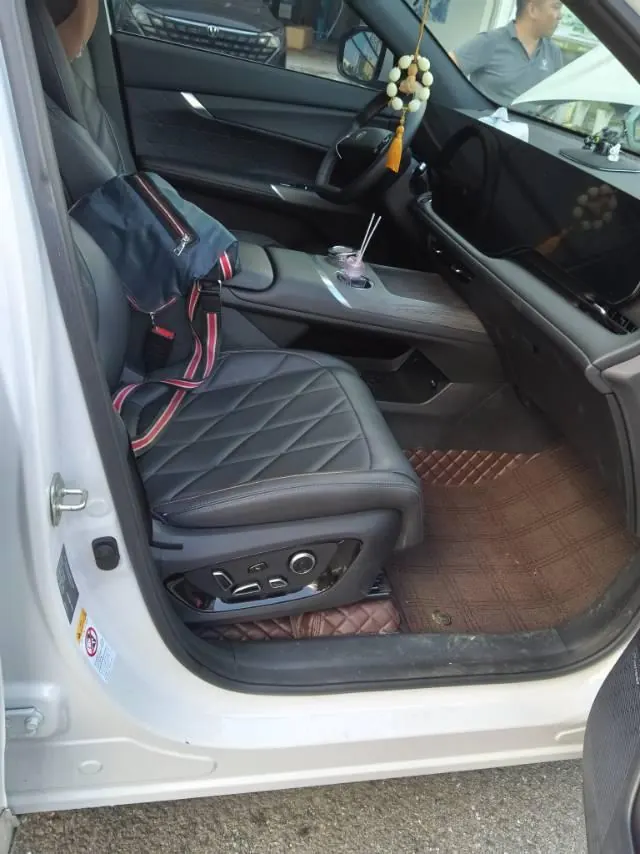 ChangAn 2025 CS75 PLUS 2.0T UItra New Blue Whale Cloud Automatic Gear 7
