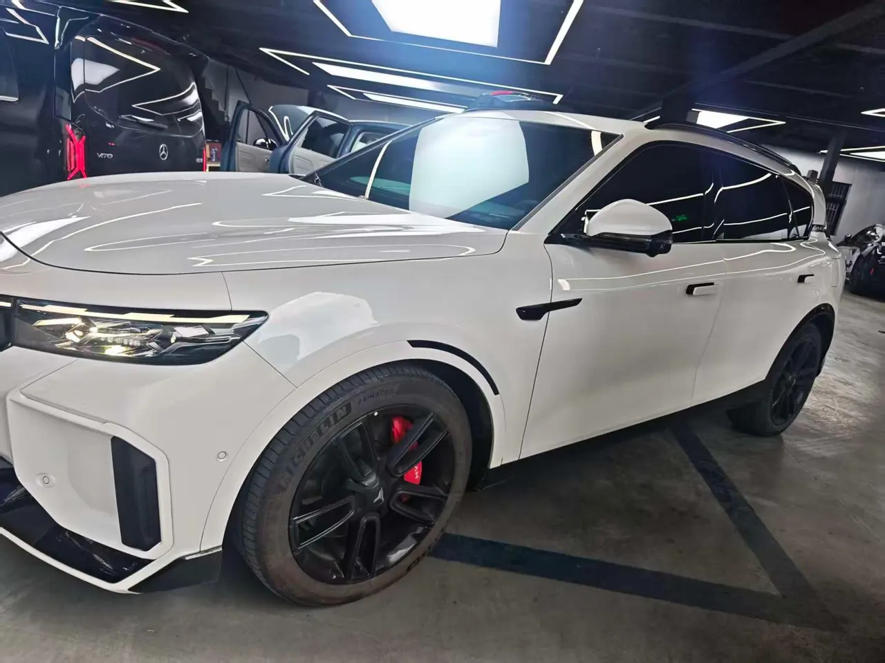 Voyah 2025 FREE 318 259km Four-wheel Drive Exploration Edition Automatic Gear 2