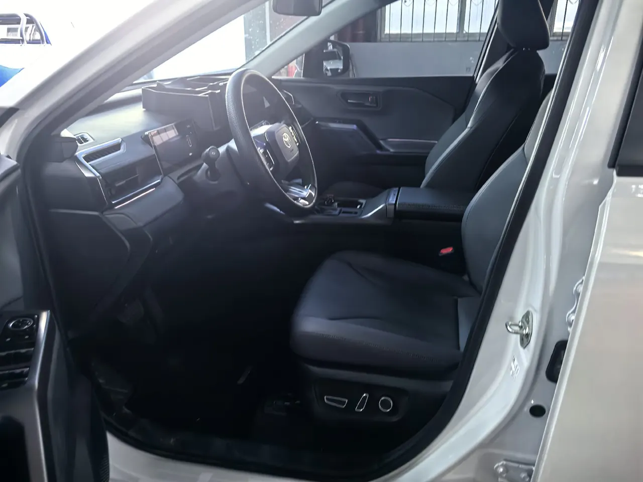 Toyota 2026 RAV4 Rongfang Double Engine 2.0 Stepless Two-Drive Elite Automatic Gear 6