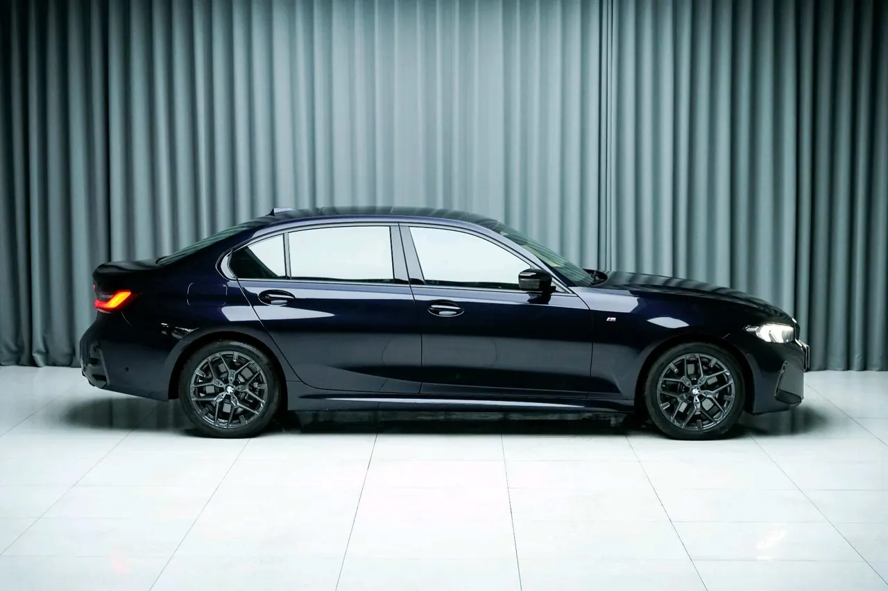 BMW 3 Series 2026 330Li 2.0T M Sports Obsidian Night Suit Automatic Gear 5