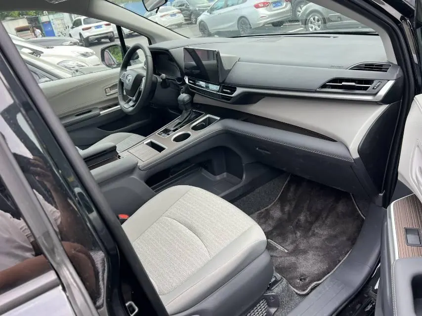 Toyota 2026 Sana 2.5 Stepless Two-Drive Comfort Edition Automatic Transmission 7