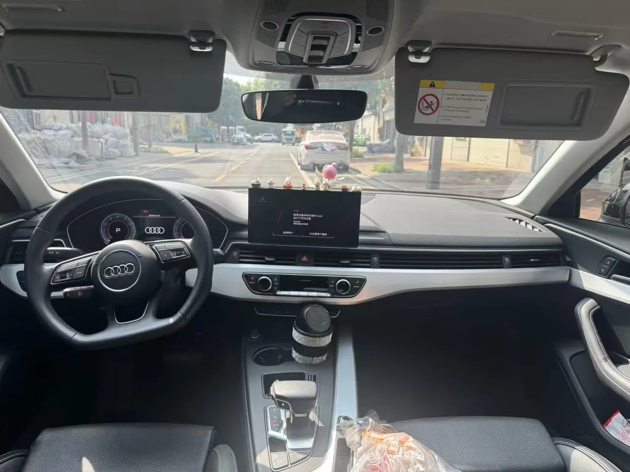 Audi 2022 A4L 2.0TFSI 40TFSI Deluxe Dynamic Automatic 3