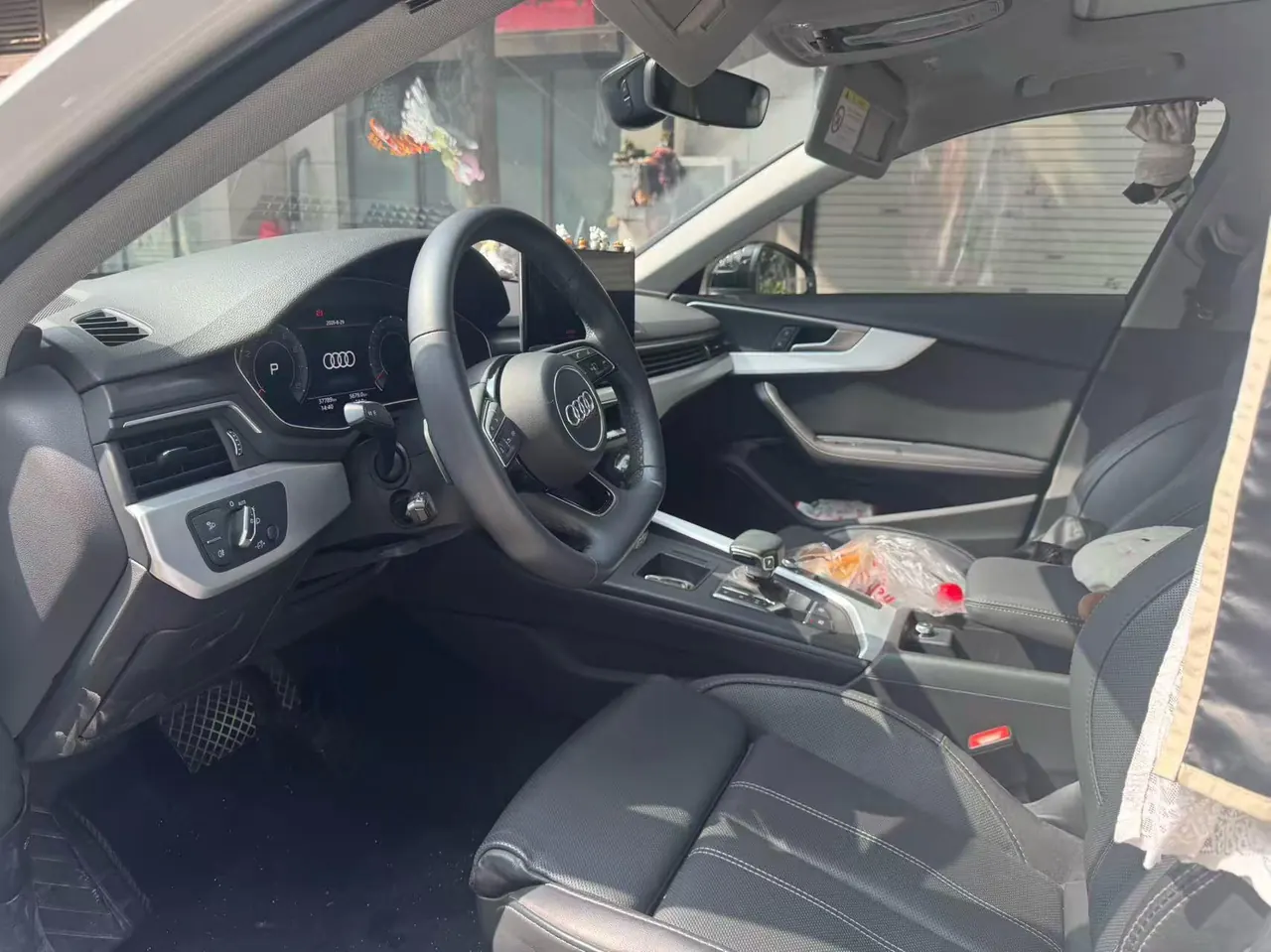 Audi 2022 A4L 2.0TFSI 40TFSI Deluxe Dynamic Automatic 5