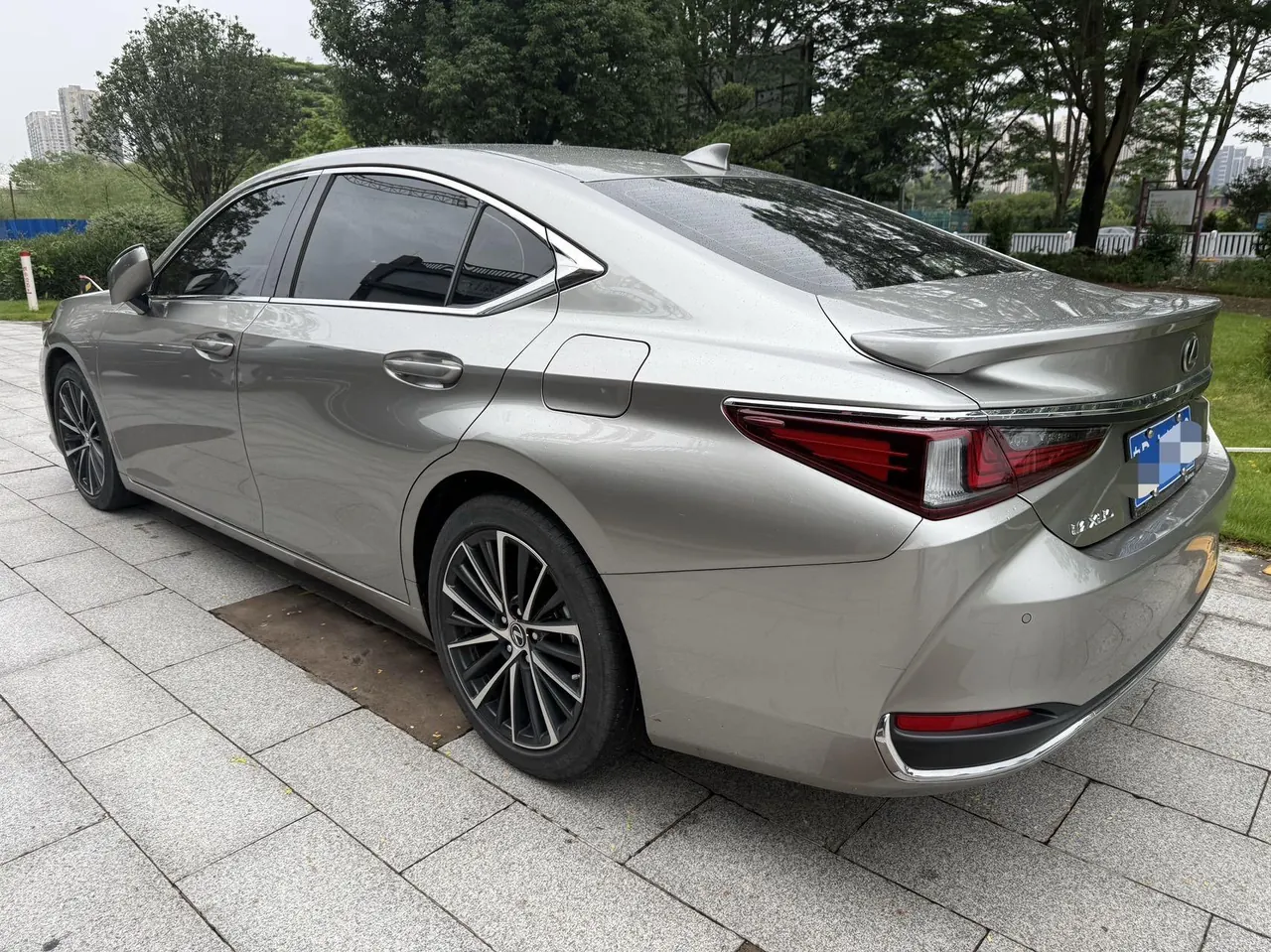 Lexus ES (Imported) 2022 ES300h 2.5 Stepless Premium Edition Automatic Gear 3