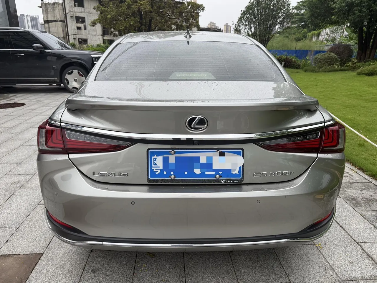 Lexus ES (Imported) 2022 ES300h 2.5 Stepless Premium Edition Automatic Gear 5
