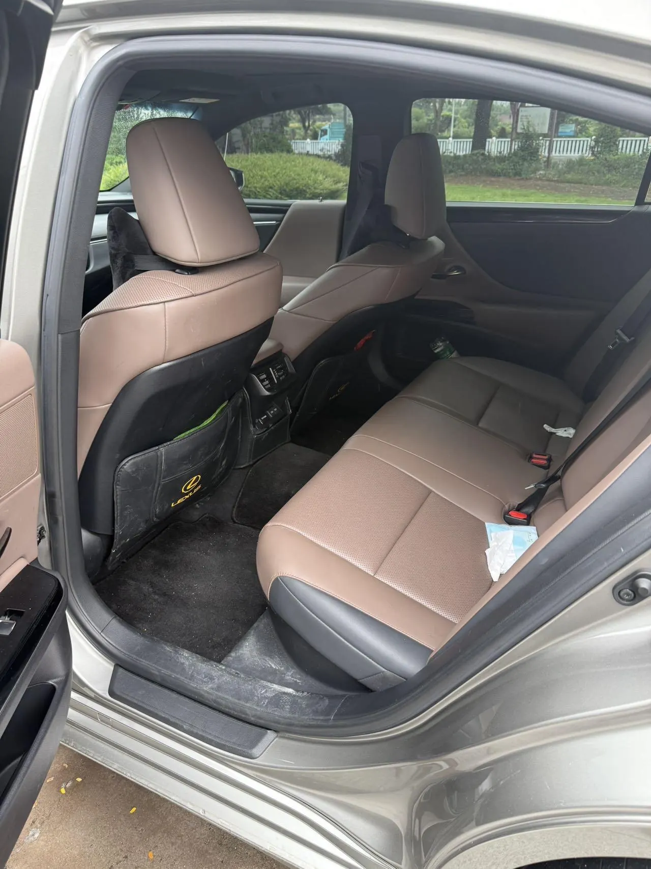 Lexus ES (Imported) 2022 ES300h 2.5 Stepless Premium Edition Automatic Gear 7