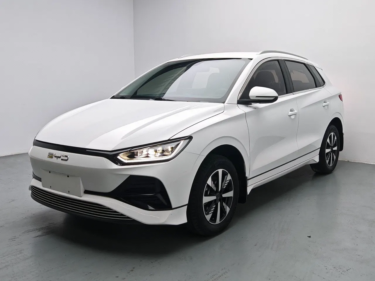 BYD 2023 e2 luxury automatic gear - View 1