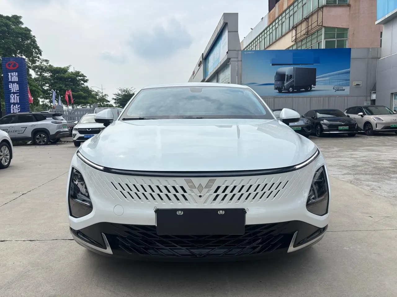 WuLing 2023 Starlight 1.5 150 Advanced Edition Automatic Gear 2