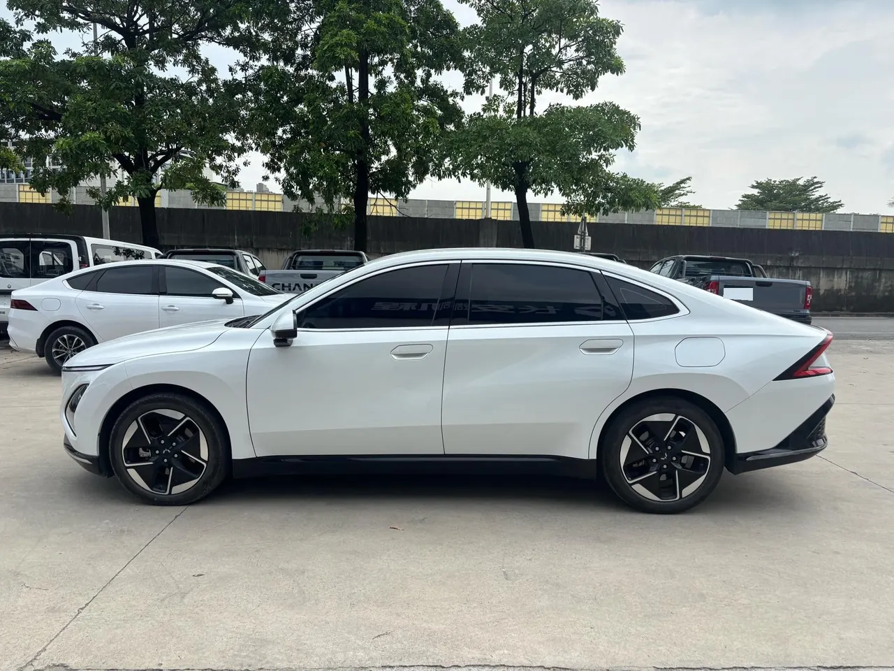 WuLing 2023 Starlight 1.5 150 Advanced Edition Automatic Gear 7