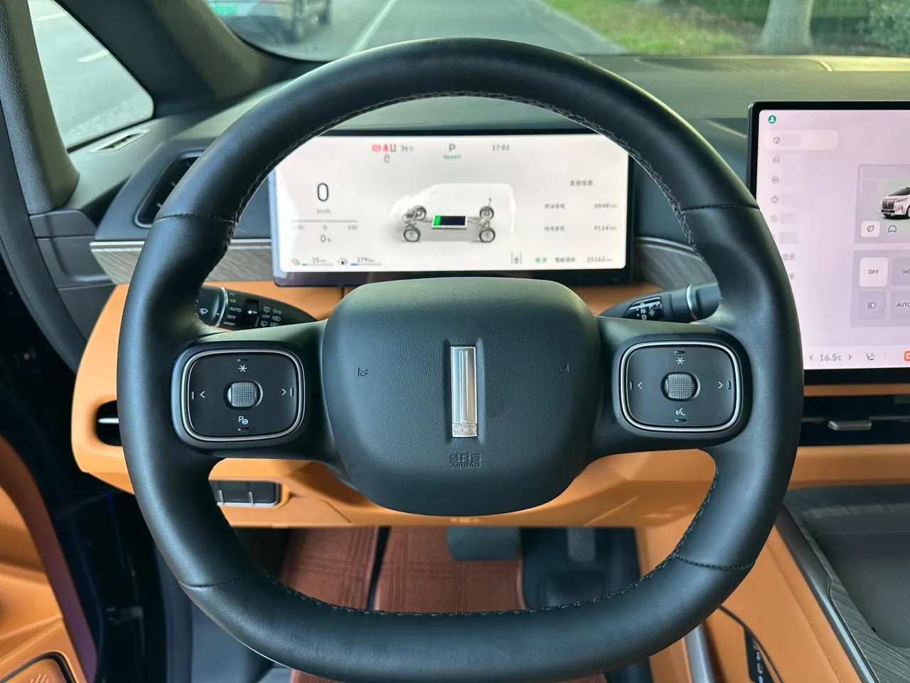 WEY 2025 VV7 Hi4 1.5T Four-Wheel-Drive Automatic Model 8