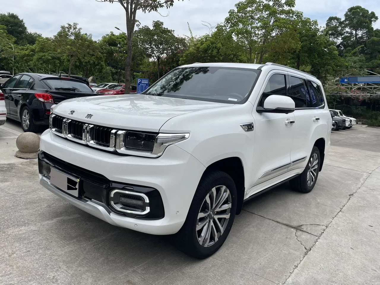 Beijing 2022 BJ60 48V 2.0T 11th Edition 5-seat Automatic Gear - View 1