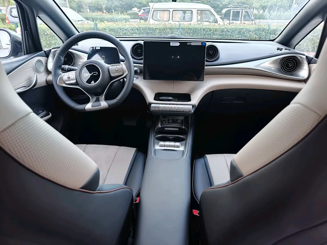 BYD 2025 Dolphins 420km Free Edition Automatic 7