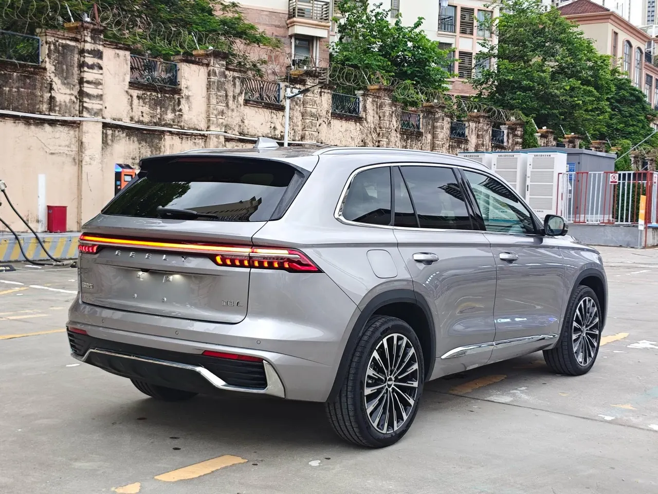 Geely 2025 XingyueL (Monjaro) 2.0TD Oriental Yao Star-Gazing Edition Automatic Transmission 5