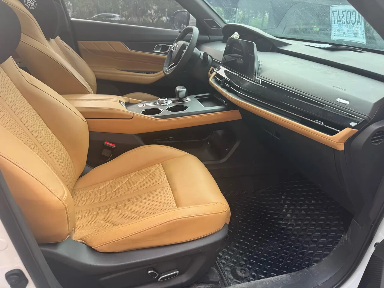 ChangAn 2024 UNI-K 2.0T Two-Drive Yuesang Automatic Gear 2