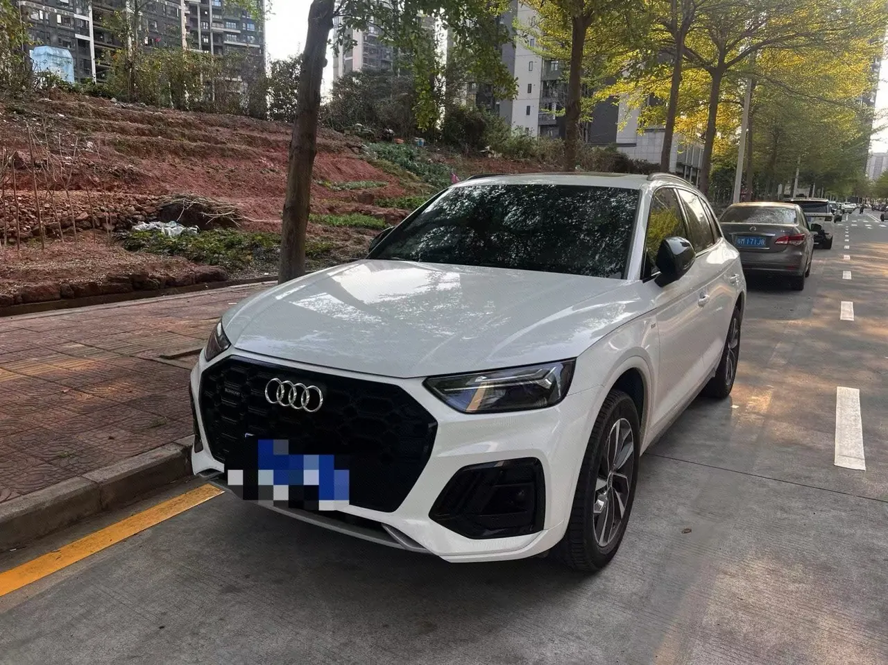 Open image lightbox: Audi 2024 Q5L 2.0TFSI 40TFSI luxury dynamic automatic