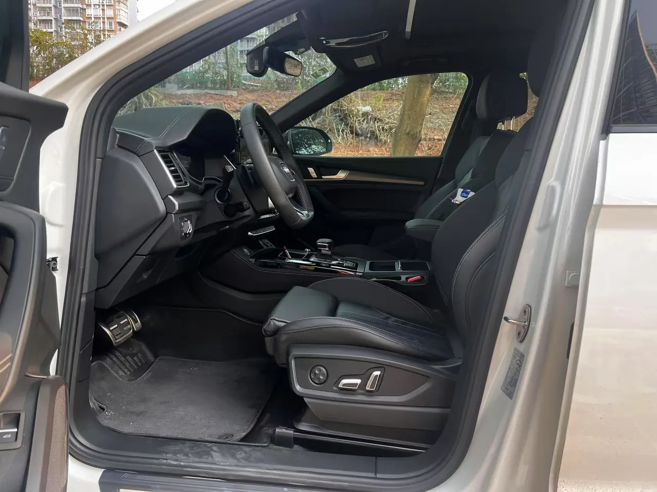 Audi 2024 Q5L 2.0TFSI 40TFSI luxury dynamic automatic 2