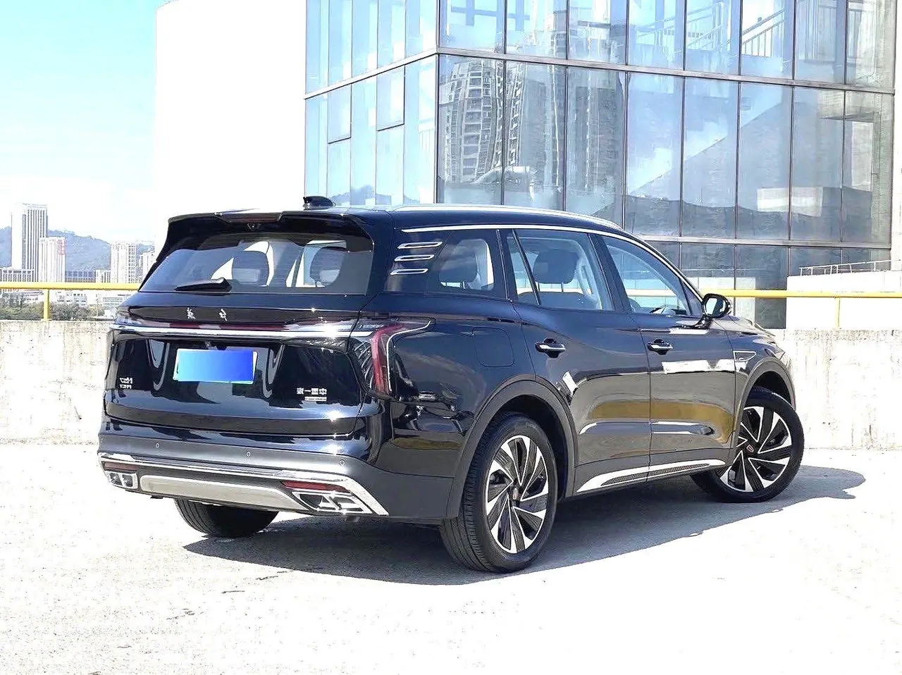 HongQi 2024 HS7 PHEV 2.0T 4-wheel drive flag smooth version 6-seat automatic gear 4